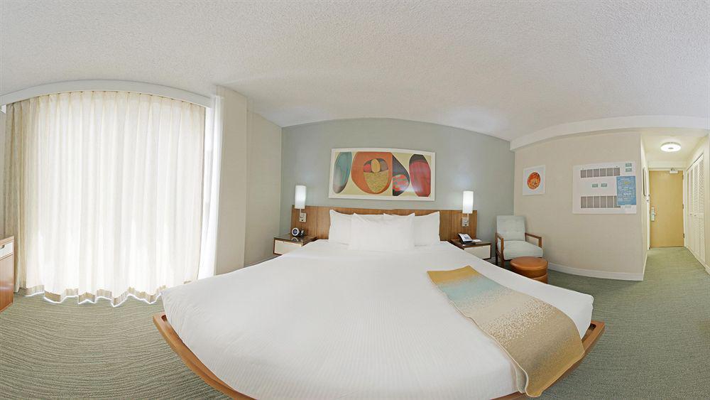 Shoreline Hotel Waikiki Гонолулу Екстер'єр фото